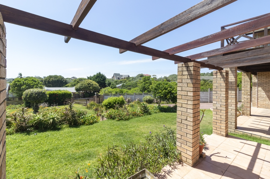 5 Bedroom Property for Sale in Forest Downs Eastern Cape